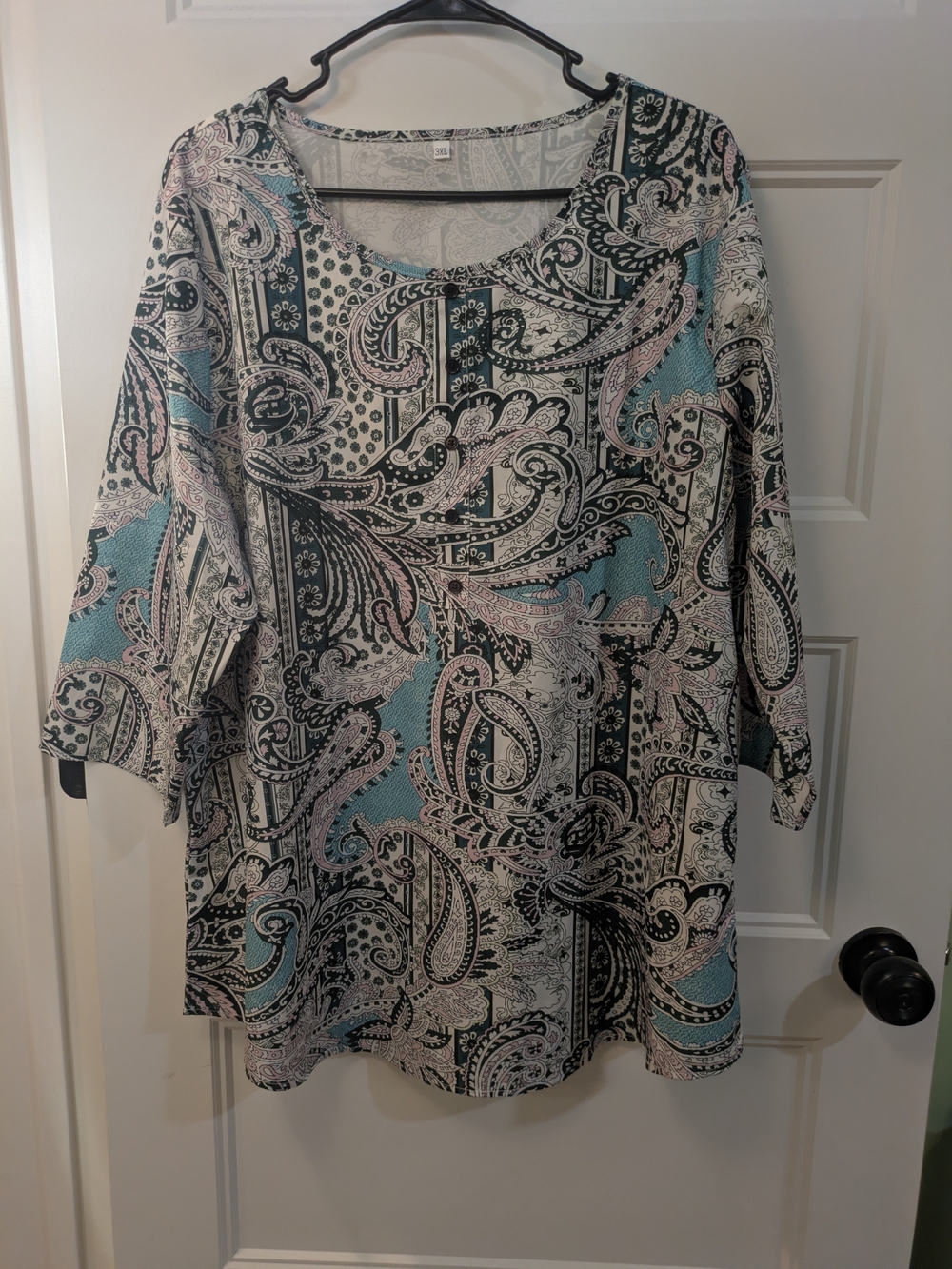 🔴 3/$15  Paisley Button Front Tunic in Blue & Pink